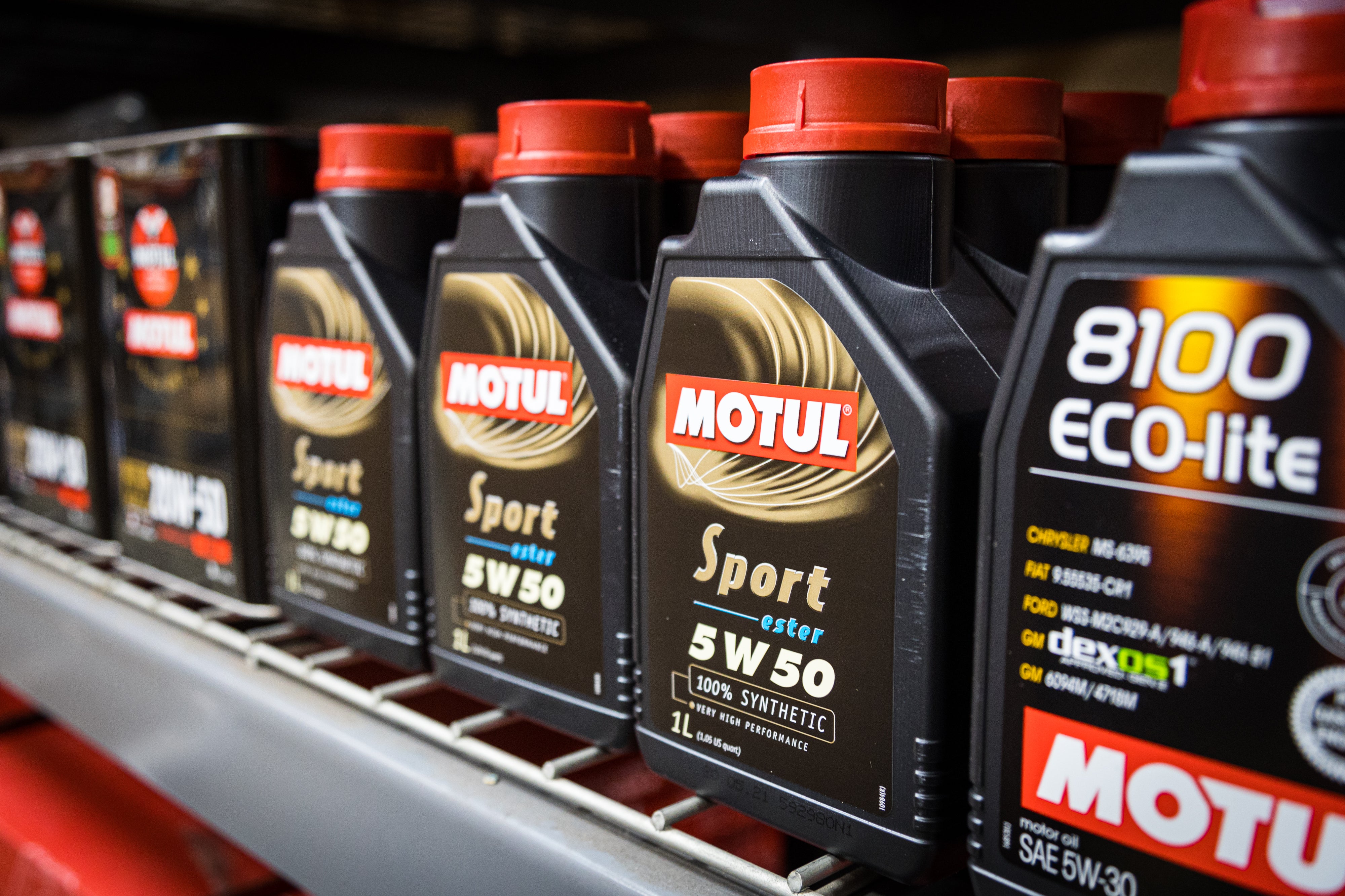 Motul Launches 8100 Power Line for High-Performance Vehicles